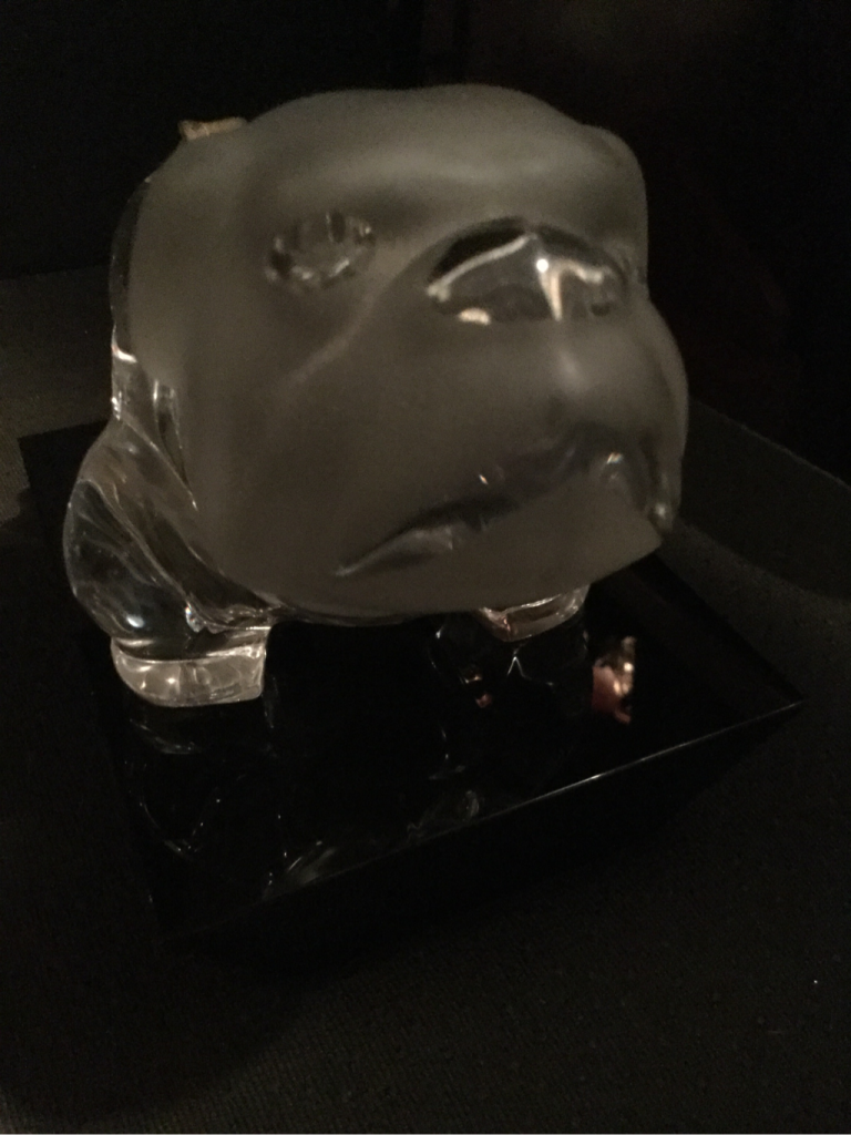 Glass bulldog cigar tray