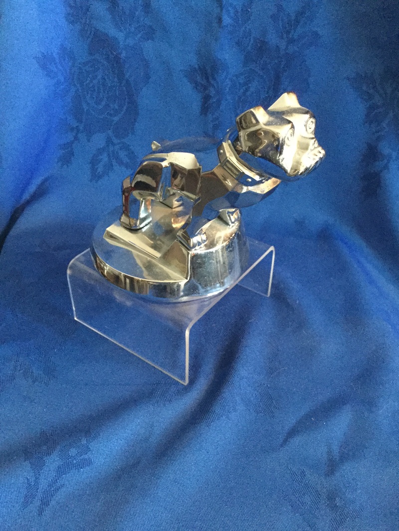 Metal Bulldog collection 10 years onwards 33 Metal Bulldog collection 10 years onwards mack truck Chrome hood emblem 2