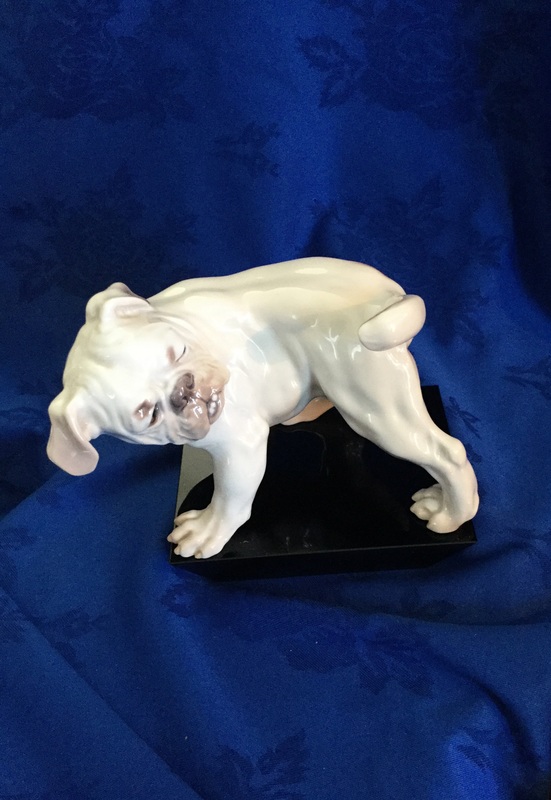 Knud Kyhn Coming to Collectibulldogs 11 Royal Copenhagen made by Bing N Grondahl Denmark