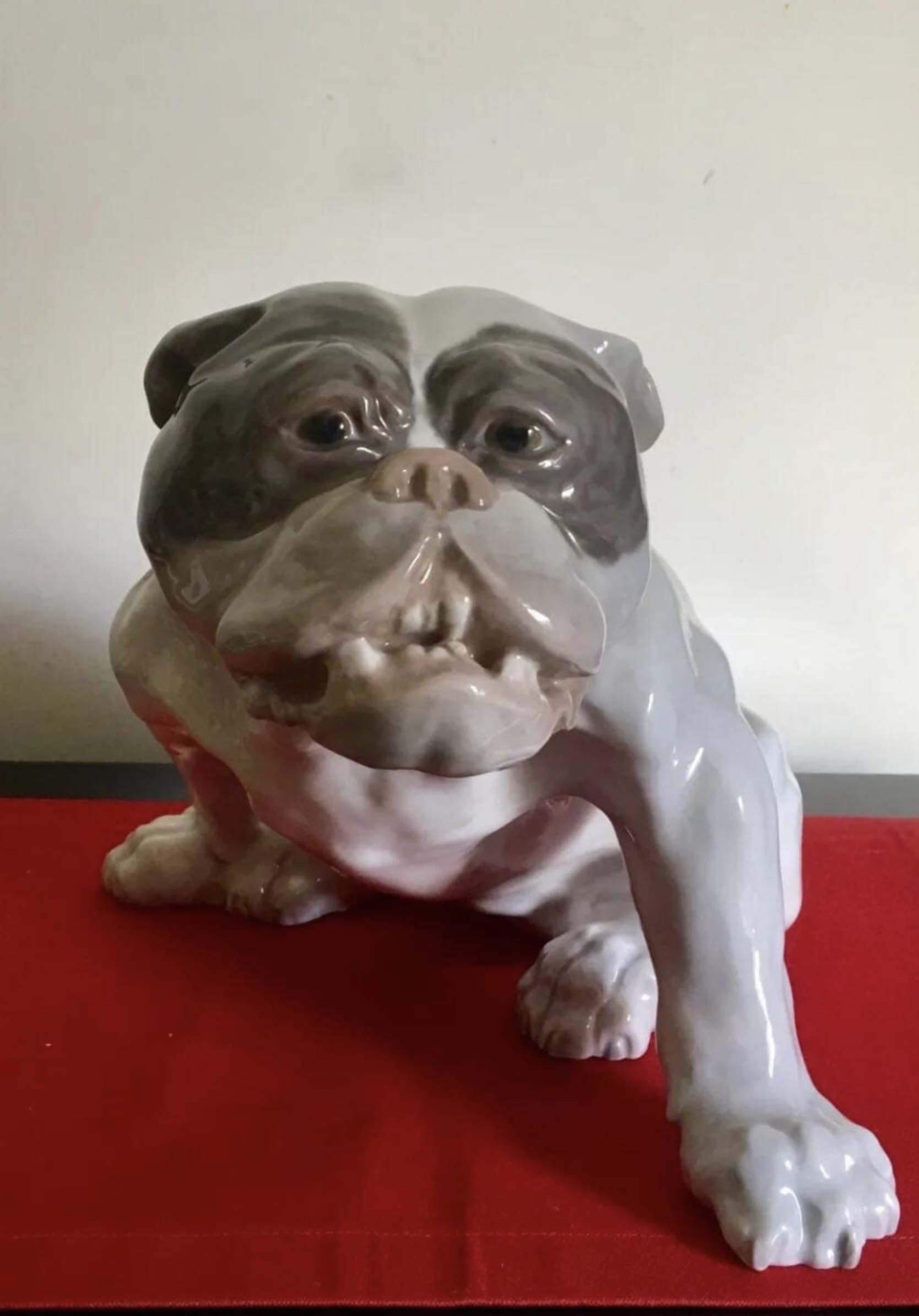 Bulldog memorabilia European porcelain 