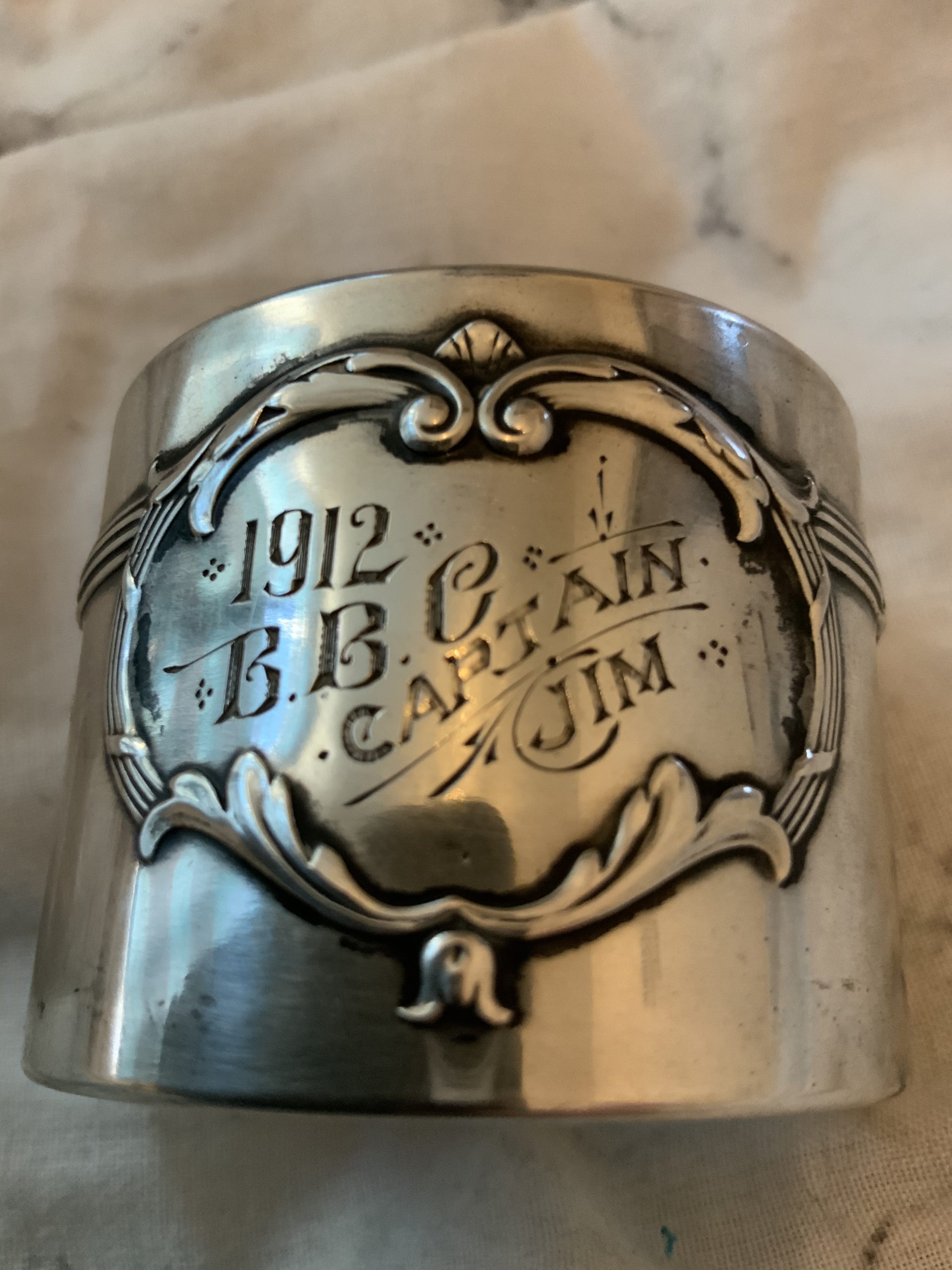 Bulldog club founding members napkin ring 2022 7 Bulldog club founding members napkin ring ?