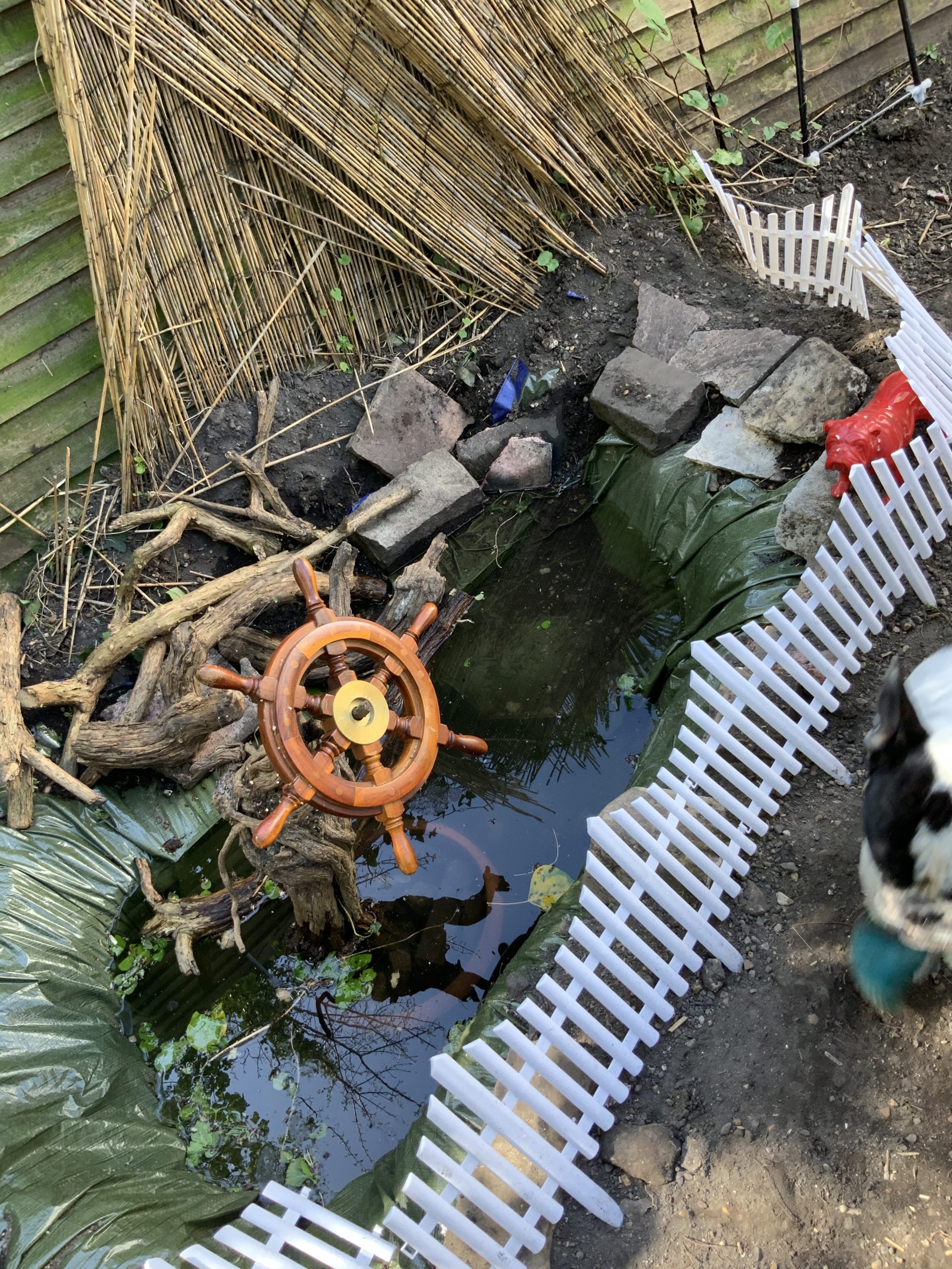 Beswick beauty inspired bulldog pond 