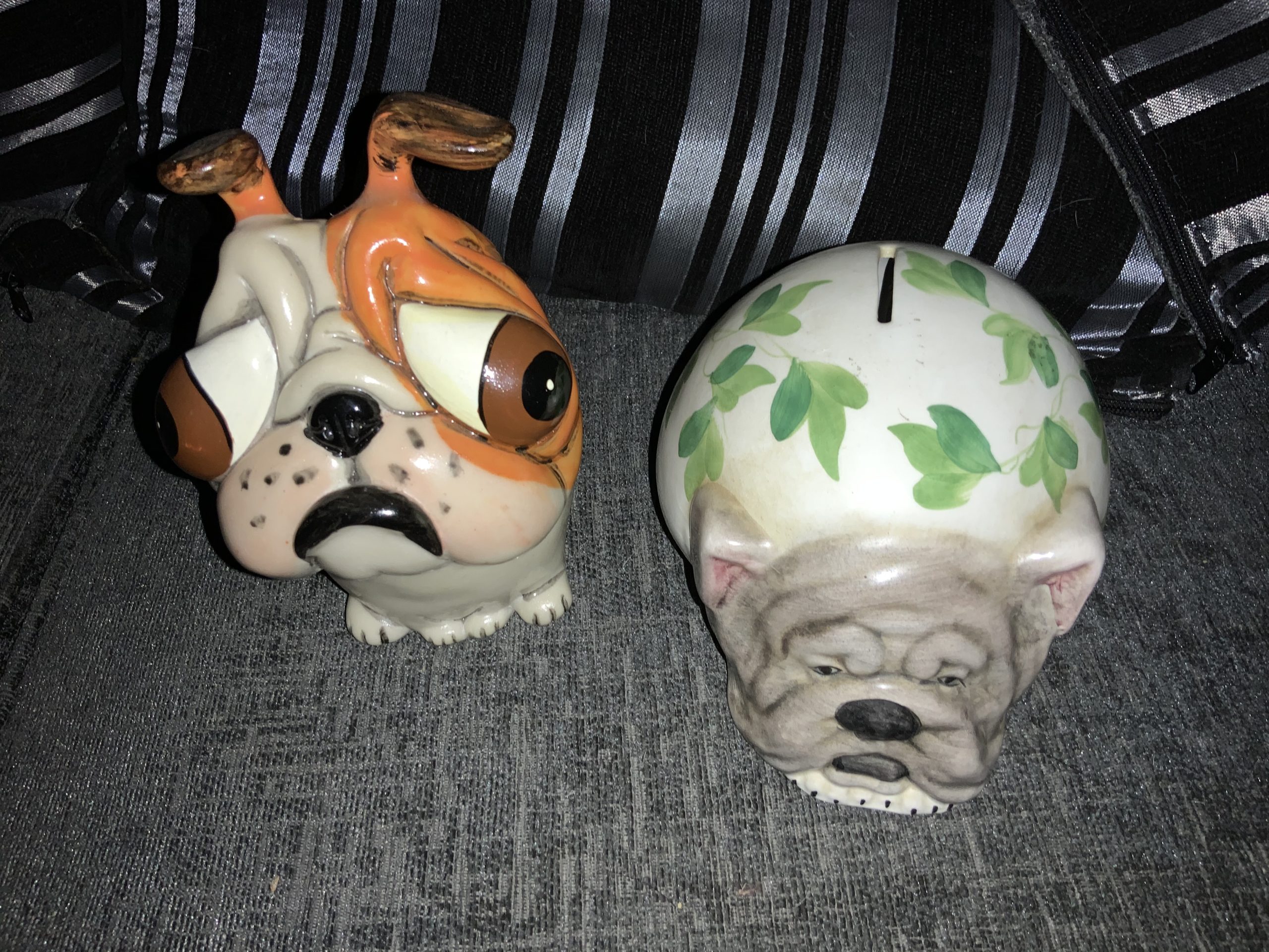 Bulldog money boxes pocket money Holders