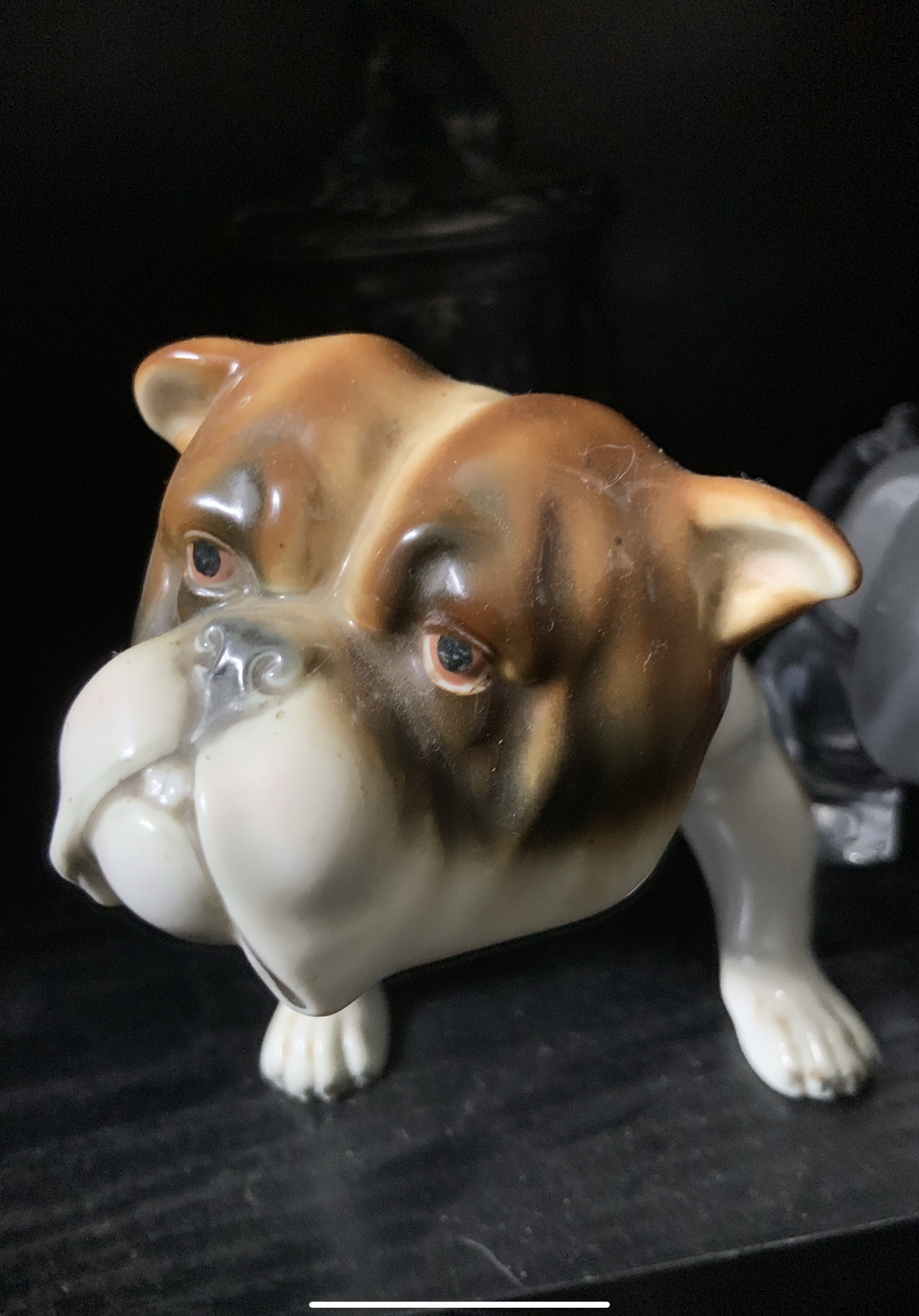 Bulldog figurines by European artists !