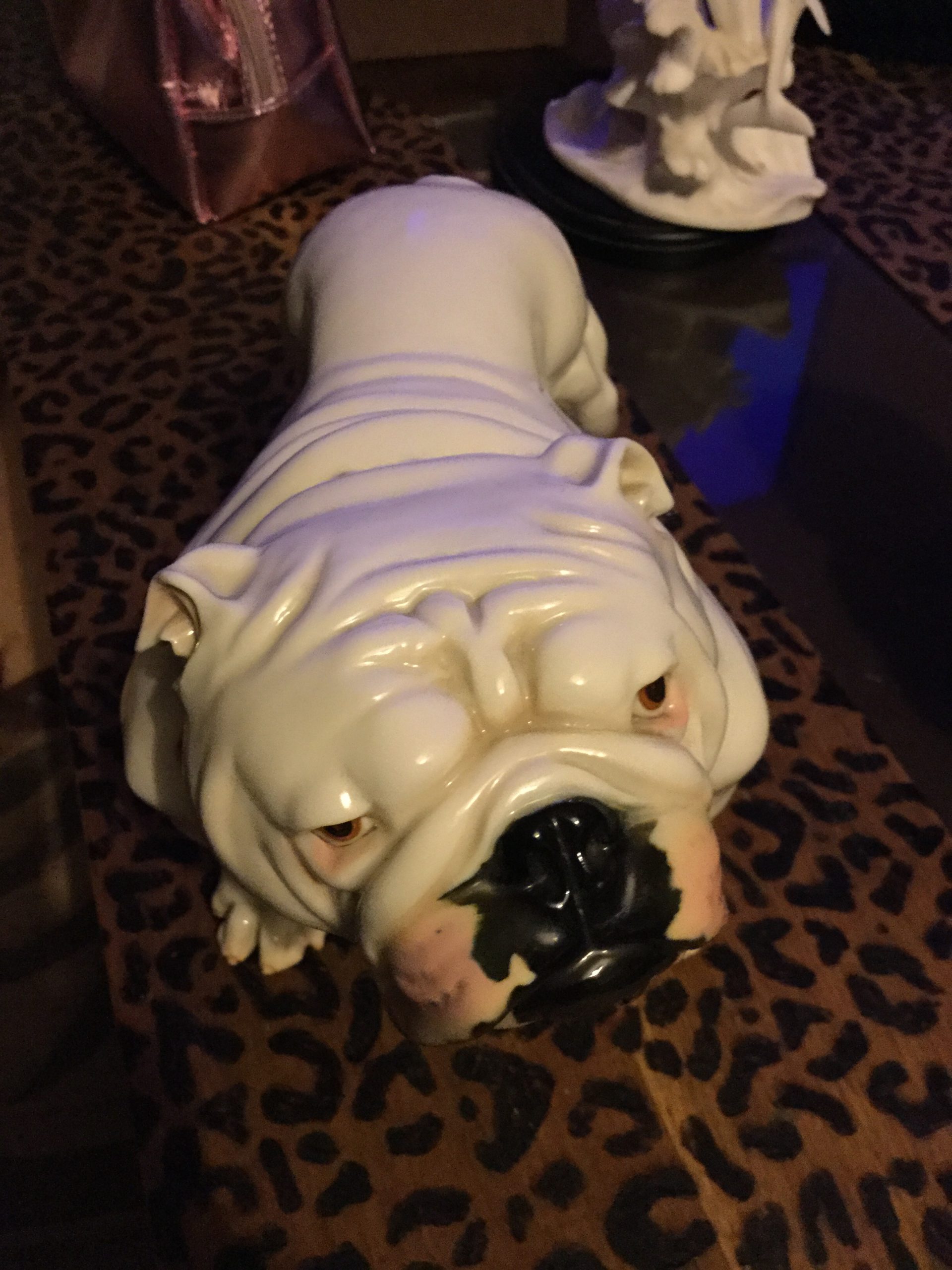 Bulldog figurines by European artists !