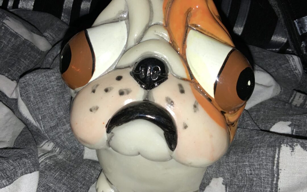 Bulldog statue – orange and white delight 2022