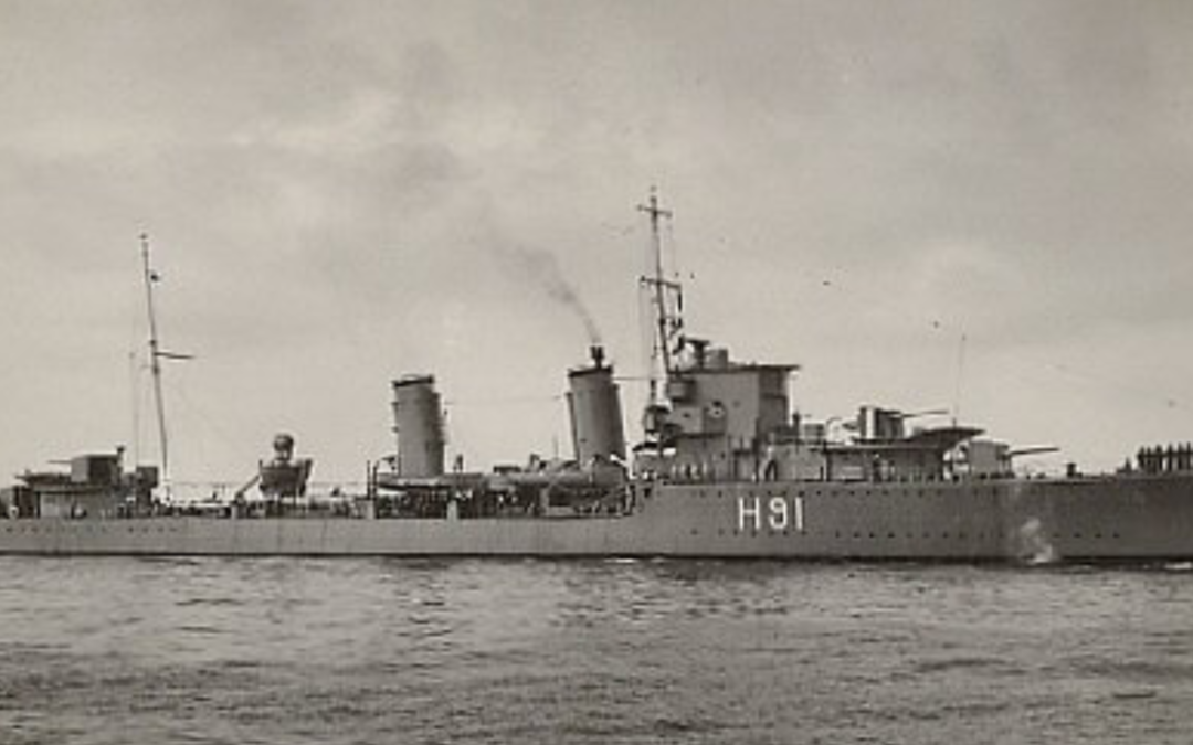 HMS BULLDOG Butt sniffing on the high seas
